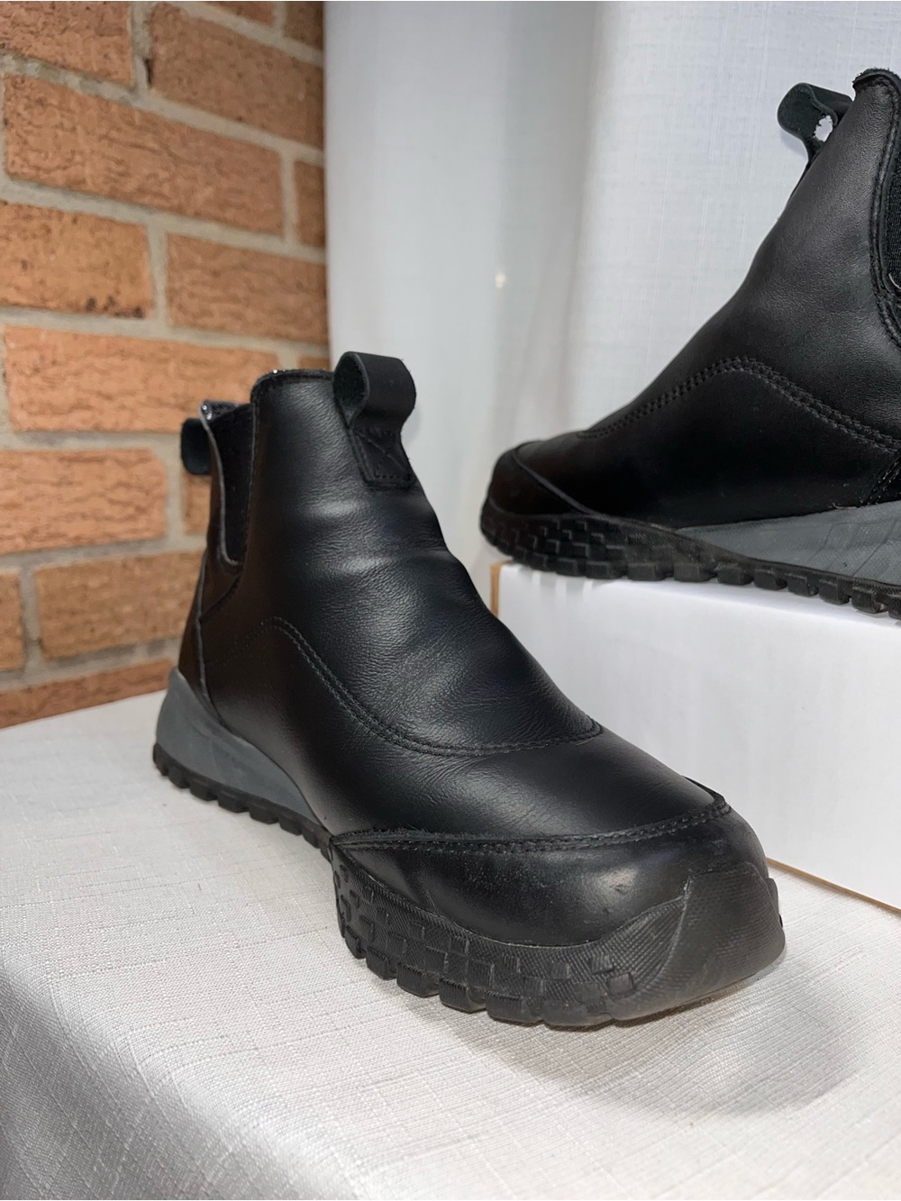 Columbia Fairbanks Rover Chelsea Boots Men’s 8.5 Black Waterproof